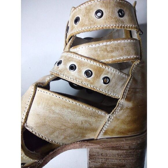 Freebird Grace Banana Leather Booties with Slipcovers Size 9 - Picture 16 of 16